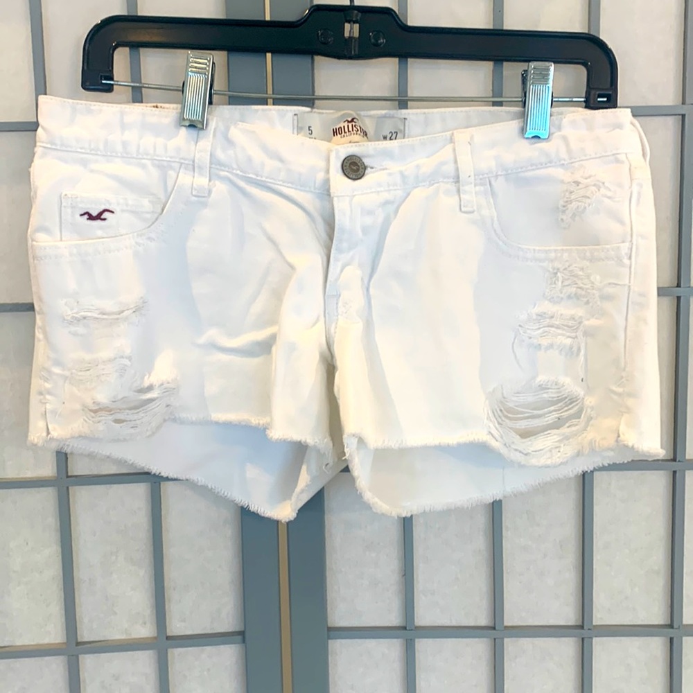 Low rise distressed white jean Hollister shorts
